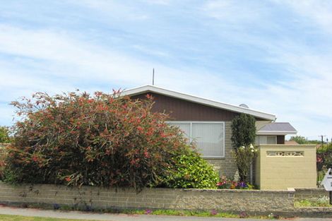 Photo of property in 1 Glenrowan Avenue, Avondale, Christchurch, 8061