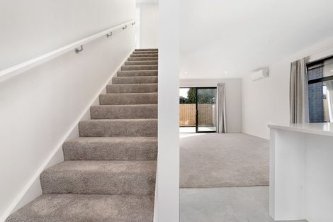 Photo of property in 60b Sandwich Road, St Andrews, Hamilton, 3200