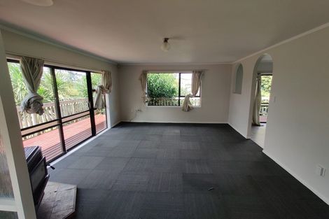 Photo of property in 33 Leaver Place, Weymouth, Auckland, 2103