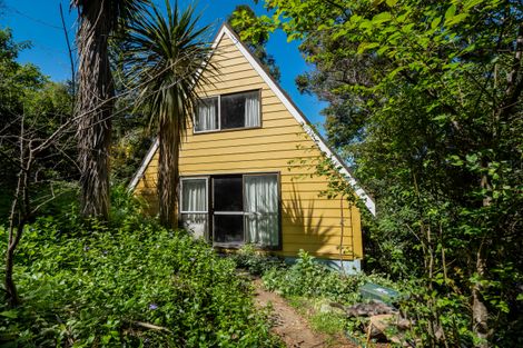 Photo of property in 1101 Dyers Pass Road, Governors Bay, Lyttelton, 8971