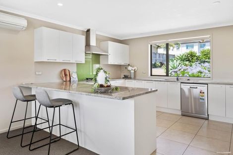 Photo of property in 3 Ohau Court, Fairview Heights, Auckland, 0632