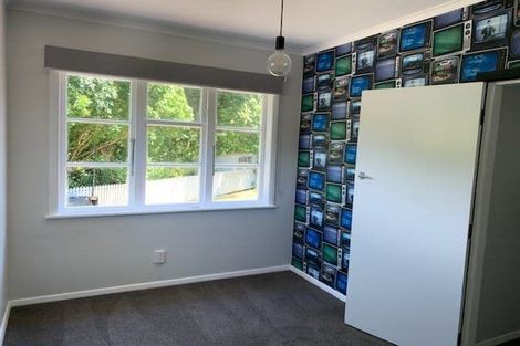 Photo of property in 26 Kiwi Crescent, Tawa, Wellington, 5028