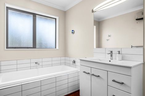 Photo of property in 17 Awa Place, Rangiora, 7400