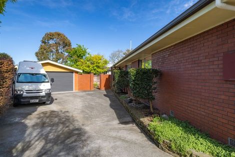 Photo of property in 17 Dellow Place, Spreydon, Christchurch, 8024