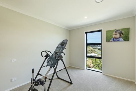 Photo of property in 51 Fernbrook Drive, Hurworth, New Plymouth, 4310