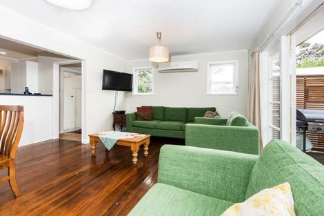 Photo of property in 96 Manuka Road, Bayview, Auckland, 0629