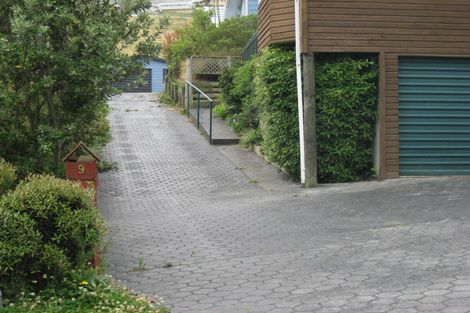 Photo of property in 9 College Road, Lyttelton, 8082