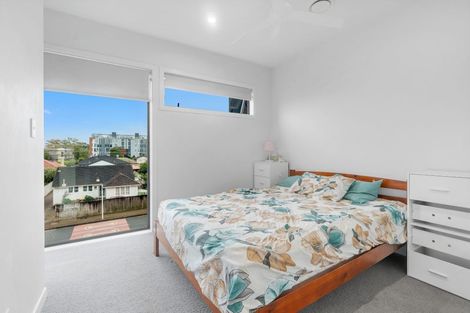 Photo of property in Frank Sargeson Apts, 202/74 Anzac Street, Takapuna, Auckland, 0622