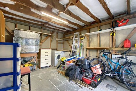 Photo of property in 86 Sylvan Crescent, Te Atatu South, Auckland, 0610