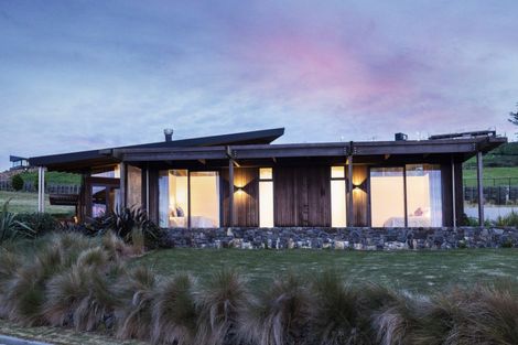 Photo of property in 7 Kitcheners Knoll Road, Kennedys Bush, Christchurch, 8025