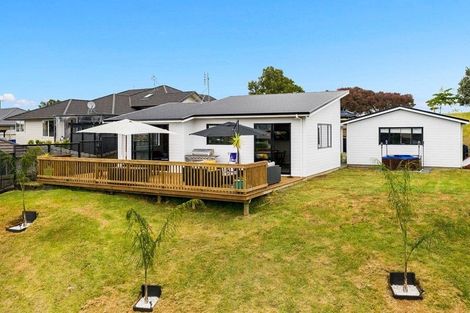 Photo of property in 64 Helenslee Road, Pokeno, 2402