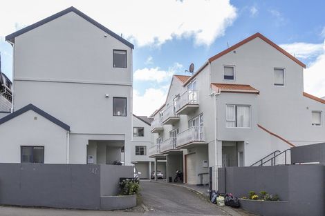 Photo of property in 2/142 Ghuznee Street, Te Aro, Wellington, 6011