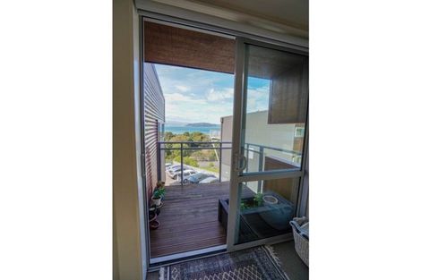 Photo of property in 9/2 Onslow Road, Khandallah, Wellington, 6035