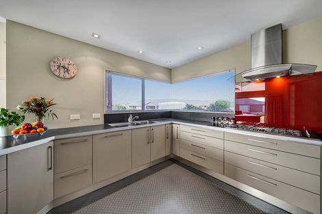 Photo of property in 33 Dillon Drive, Bell Block, New Plymouth, 4312