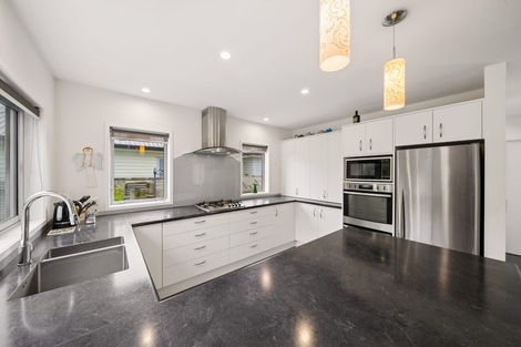 Photo of property in 7 Marlborough Street, Silverstream, Upper Hutt, 5019