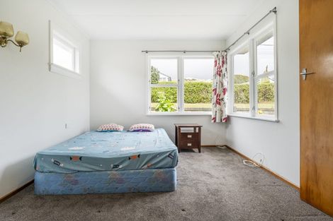 Photo of property in 73 Driver Crescent, Cannons Creek, Porirua, 5024