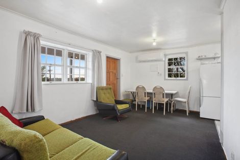 Photo of property in 85 Glengarry Road, Glen Eden, Auckland, 0602