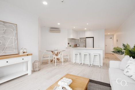 Photo of property in Paramount Apartments, 5/281 Maunganui Road, Mount Maunganui, 3116