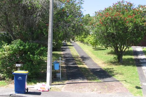 Photo of property in 25 Seon Place, Birkdale, Auckland, 0626