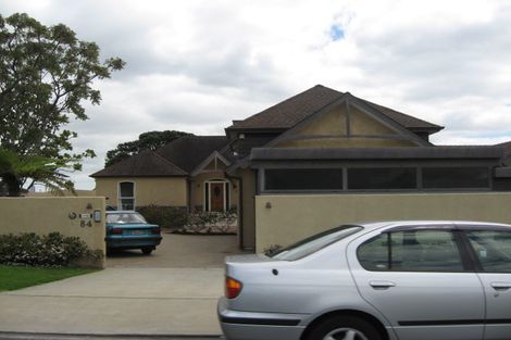 Photo of property in 84 Tindalls Bay Road, Tindalls Beach, Whangaparaoa, 0930