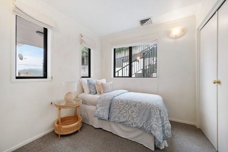 Photo of property in 98c Northland Road, Northland, Wellington, 6012