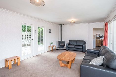 Photo of property in 12 Arawhata Road, Paraparaumu, 5032