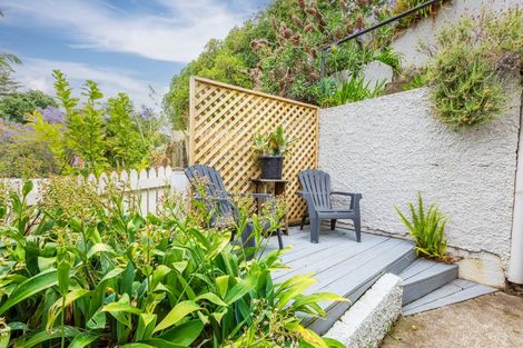 Photo of property in 35 Milton Road, Bluff Hill, Napier, 4110