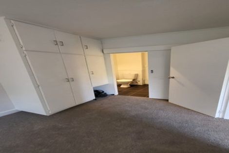 Photo of property in 2/8 Governor Road, Northland, Wellington, 6012