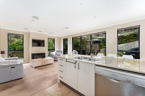 Photo of property in 8 Botany Lane, Whitby, Porirua, 5024