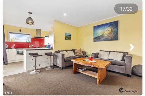 Photo of property in 1/10 Bishop Street, Green Bay, Auckland, 0604