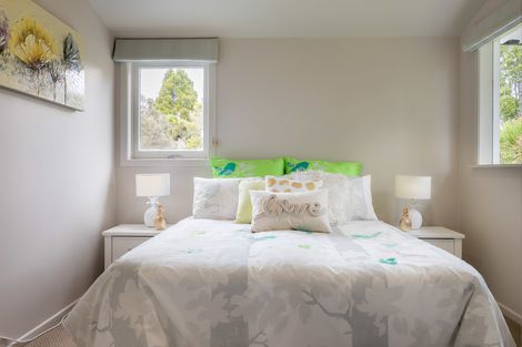 Photo of property in 10 Tawini Road, Titirangi, Auckland, 0604