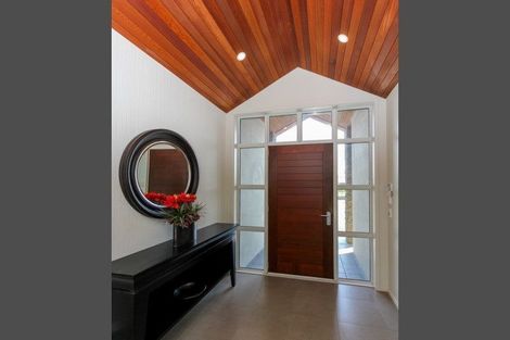 Photo of property in 4 Links Drive, Waiwhakaiho, New Plymouth, 4312