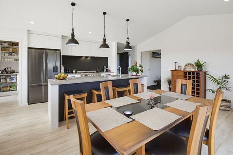 Photo of property in 3 Awatea Drive, Whitianga, 3510