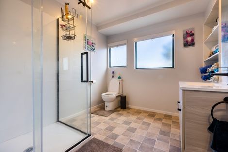 Photo of property in 5 Caulfield Place, Nawton, Hamilton, 3200