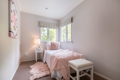 Photo of property in 10 Tawini Road, Titirangi, Auckland, 0604