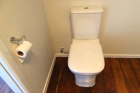 Photo of property in 65 Tane Road, Laingholm, Auckland, 0604