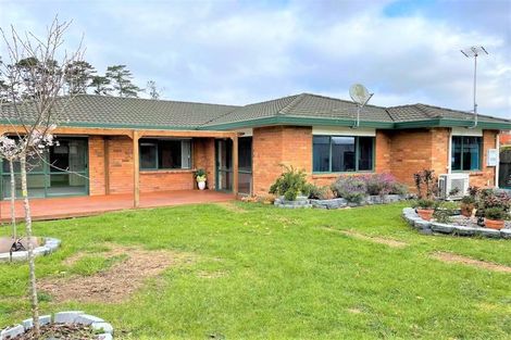 Photo of property in 24 Greenberry Drive, Ranui, Auckland, 0612