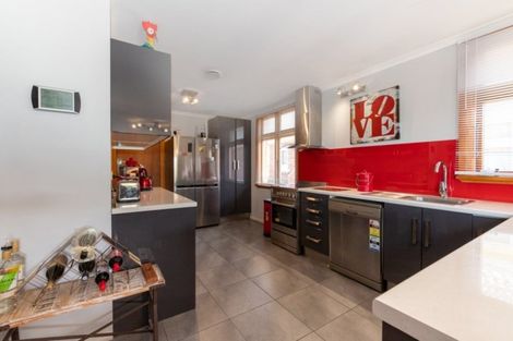 Photo of property in 148 Melbourne Street, South Dunedin, Dunedin, 9012