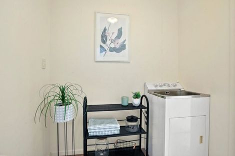 Photo of property in 4 Inverness Avenue, Hamilton East, Hamilton, 3216