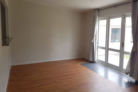 Photo of property in 29 Lincoln Road, Henderson, Auckland, 0610