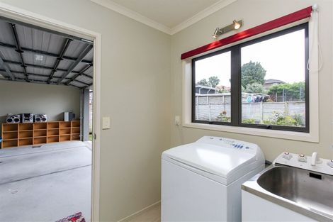 Photo of property in 33a Lismore Street, Strandon, New Plymouth, 4312