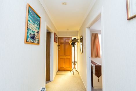 Photo of property in 5 Gibson Place, Dannevirke, 4930