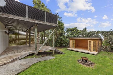 Photo of property in 11 East Street, Raglan, 3225