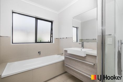 Photo of property in 3 Manene Street, Wattle Downs, Auckland, 2103