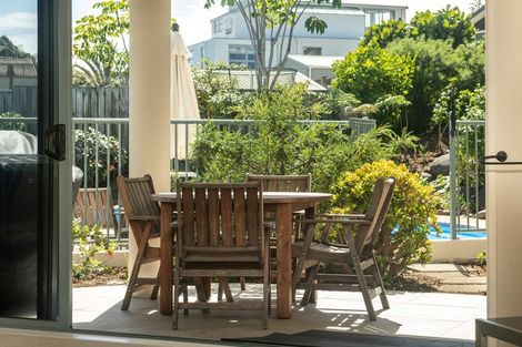 Photo of property in 102/178 Marine Parade, Mount Maunganui, 3116
