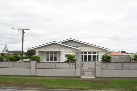 Photo of property in 10 Witako Street, Fitzroy, New Plymouth, 4312