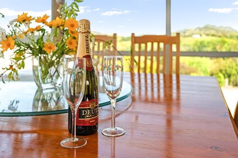 Photo of property in 80 Campbell Road, Parua Bay, Onerahi, 0192