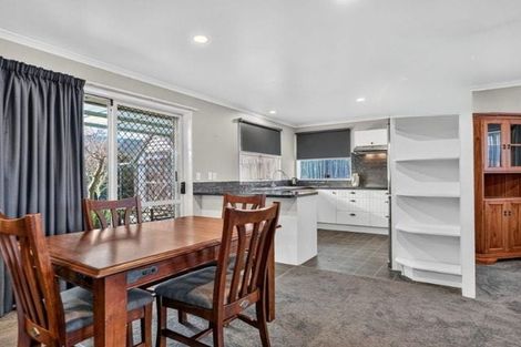 Photo of property in 35 Nottingham Drive, Hamilton East, Hamilton, 3216