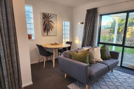 Photo of property in 98a Karewa Parade, Papamoa Beach, Papamoa, 3118