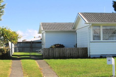 Photo of property in 13-15 Cottrell Crescent, Onekawa, Napier, 4110